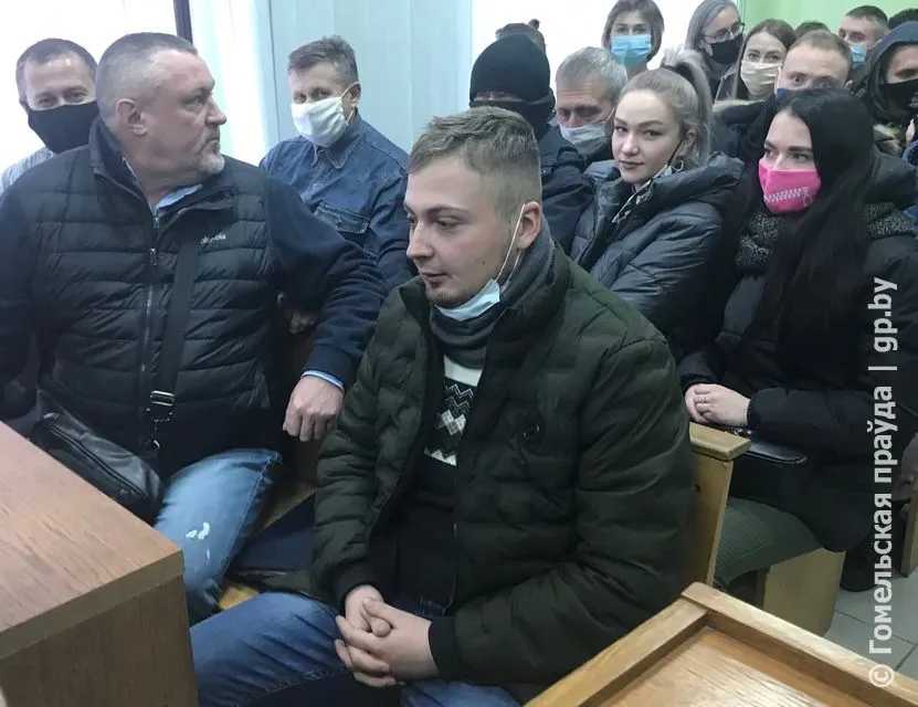 Гомельчанин за снятие государственного флага на площади Ленина приговорен к двум годам ограничения свободы